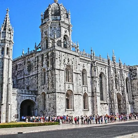 Alcantara Quiet & Calm In Lisbon Exterior photo